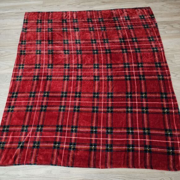 Elle Decor Oversized Throw Blanket Plaid High Pile Plush Red Black White Yellow